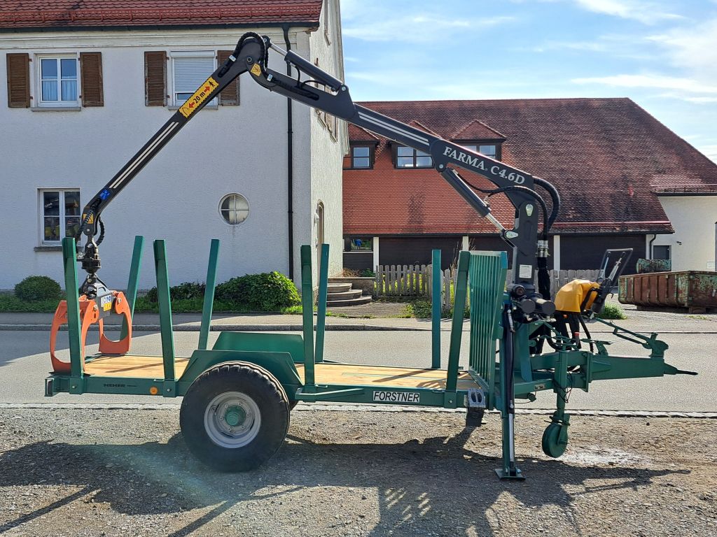 Forstner F4 mit Farma C4,6D und Auflaufbremse (Einachsrückewagen)