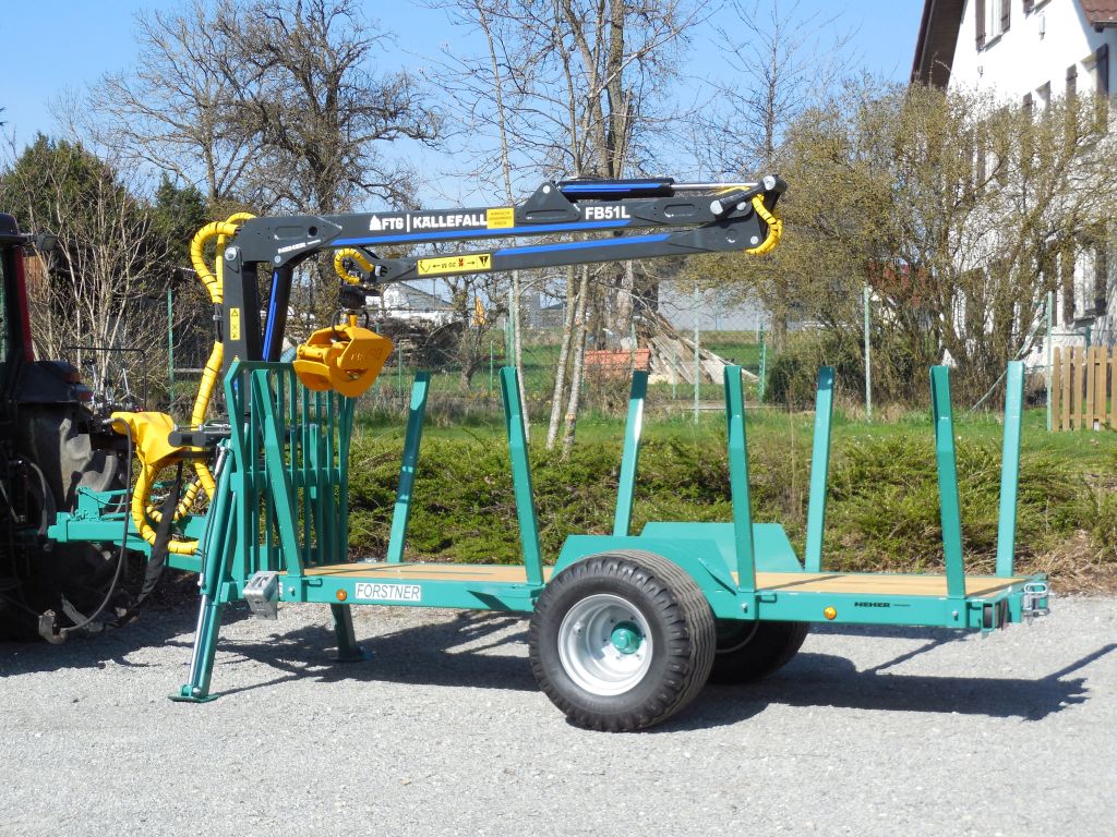 Forstner F6 mit Källefall FB51L Forstkran (Forstanhänger mit Auflaufbremse)