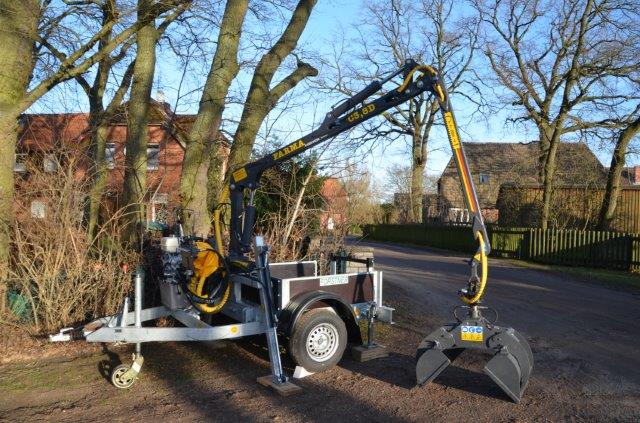 Forstner F3 Sonderausführung Einachs mit Farma C3,8D Forstkran