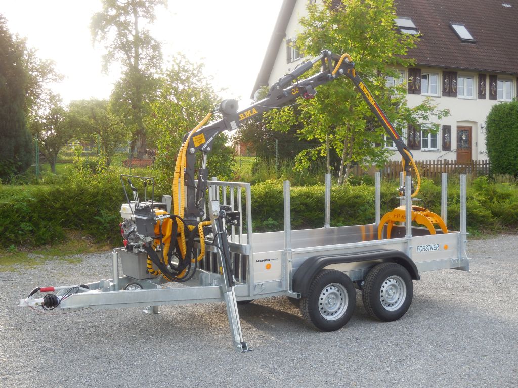 pkw anhnger mit kran 1