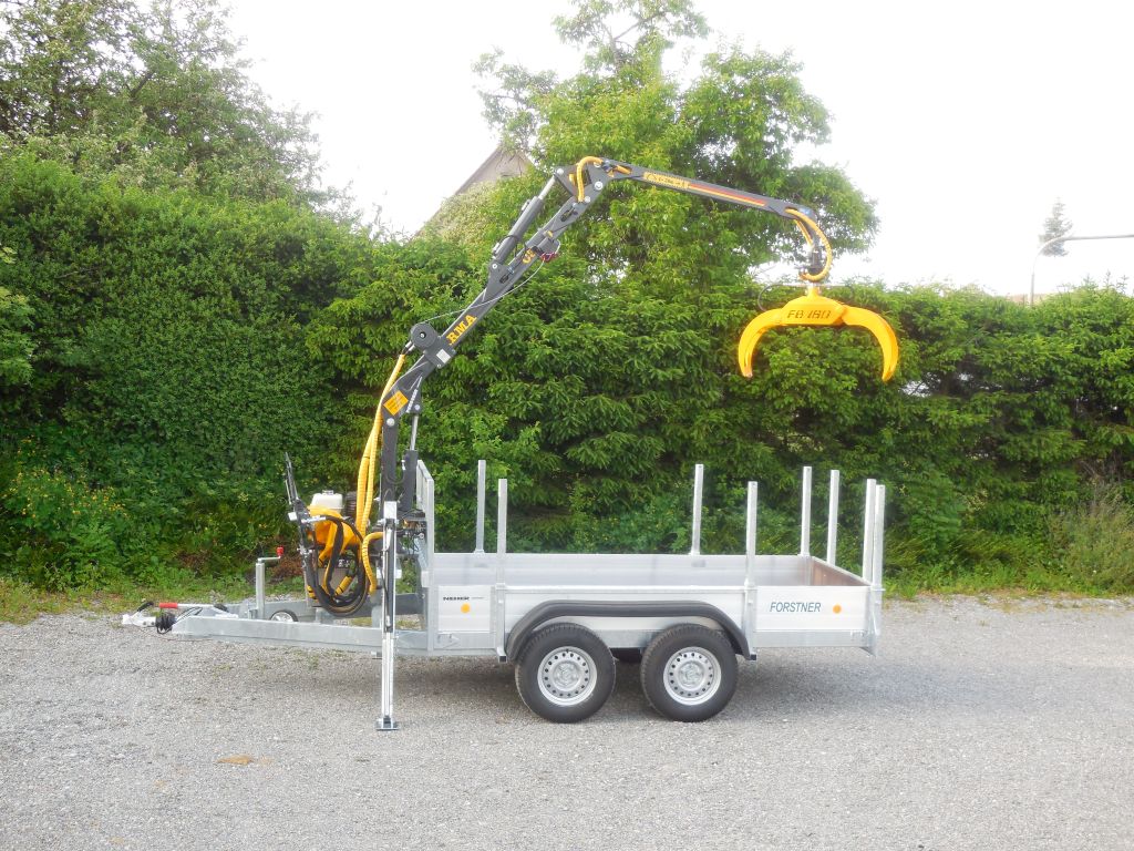 pkw anhnger mit kran 2