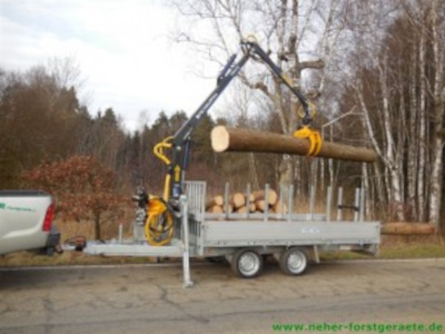 300x225 images produkte pkwanhaenger pkw anhaenger mit forstkran 1