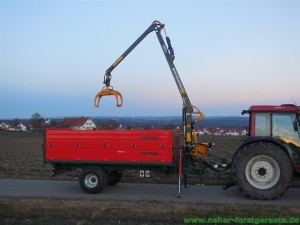 300x225 images produkte kipper Dreiseitenkipper mit forstkran rwfm60 FB51L 2